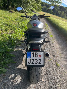 Honda CB600F Hornet - 10