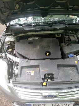 Ford Mondeo Ghia - 10