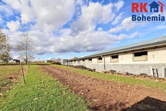 Prodej jezdeckého areálu s dlouholetou tradicí v obci Břežan - 10