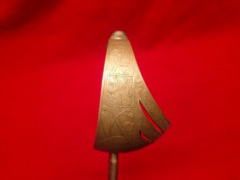 Republikova savle vz.24 - 10