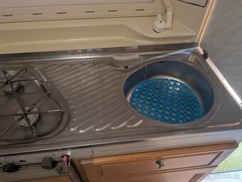 Karavan CHATEAU - 10