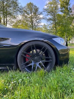 BMW e91 330d - 10