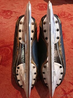 Hokejové brusle Bauer Supreme ONE8, vel. 7D (užší), EUR42 - 10