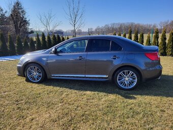 Suzuki Kizashi 2.4i 4x4 automat 198tkm - 10