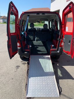 Citroen Berlingo 1.4i,74 800km, 1.majitel - 10