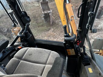 Traktorbagr Case R580 - 10