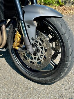 Triumph Street Triple 675 R TOP 2011 - 10