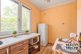 Prodej bytu v os. vlast. 2+1+prostorná lodžie/54 m2 na ul. C - 10