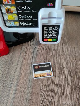 Burger shop KLEIN - 10
