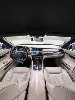 BMW 750i xDrive M-paket F01 - 10