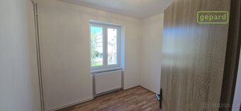 Zděný byt se sklepem a podílem na pozemku - Jírovcova ulice - 10