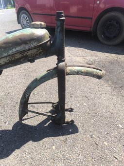 Stadion S11, rám +komplet plechařina. - 10