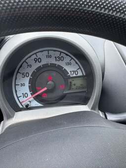 PEUGEOT 107, 1.0 i , najeto 24 tis. km - 10