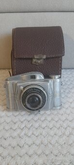 Staré fotoaparáty 6x - 10