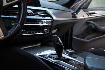 BMW Řada 5 520d 140kw M-paket G31 - 10