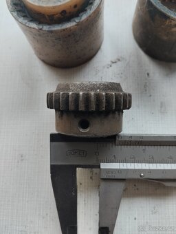 Spojky k elektromotorům - 10