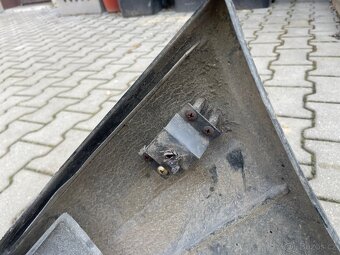 Nárazník Mercedes 190 w201 - 10