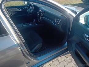 Volvo V60 D3 Momentum AUT DPH 111000km - 10