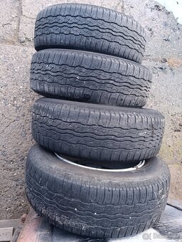 Toyota RAV4 17x7J- pneu M+S - - 10