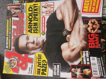 Časopisy muscle and fitness - 10