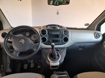 CITROEN BERLINGO 1.6 16V 2013 SERVISKA PANORAMA TAŽNÉ 8xKOLA - 10