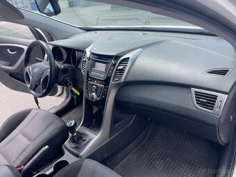 HYUNDAI i30 KOMBI 1.6i DOHC 16V 88KW 1Majitel ČR 2014 - 10
