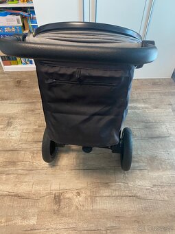 Sportovní kočárek PETITE&MARS - 10