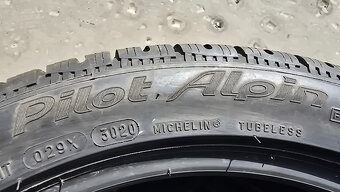 Zimní pneu 225/45/18 Michelin - 10
