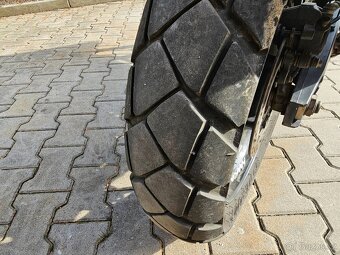 Suzuki DL1000 V-Strom - 10