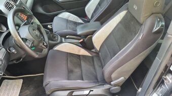 VOLKSWAGEN GOLF 6 R - 2,0TSi 199kW 4x4 Manuál. - 10