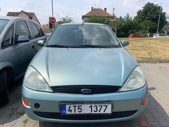 Ford Focus 1.4i 16V 55 KW. Rok 2003. Klima. Tažné - 10