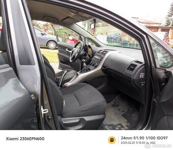 Toyota Auris 1.6 97kw 2009 - 10
