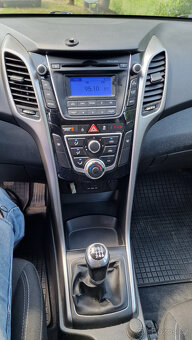 Hyundai i30 1.6 CRDI 81kW (30.11.2012-GD) kombi - výbava Tri - 10
