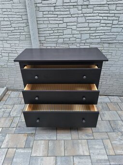 Prodám komodu IKEA HEMNES - 10