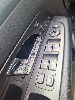 SsangYong Rexton 2.7 XDi 132 kW 11/2012 - 7 míst - 10