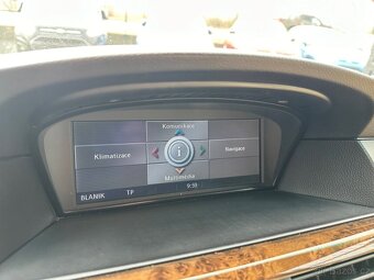 BMW Řada 5 530Xd PĚKNÝ STAV - 10