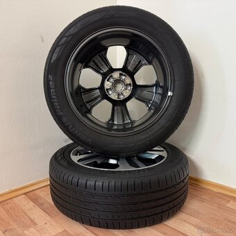 KIA SORENTO 5x114,3 R19 ET49,5+LETNÍ 235/55R19 7mm - 10
