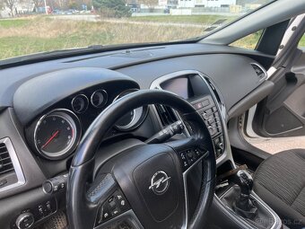Opel Astra 1.6 CDTi ST 81 kw - 10