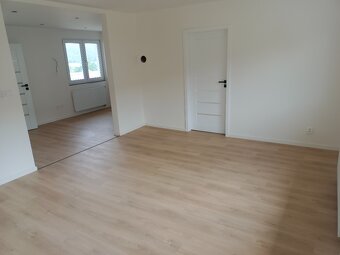 Prodej RD 4+1, v Hrádku u Rokycan, po kompletní rekonstrukci - 10