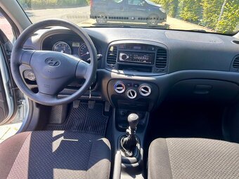 Hyundai Accent 1,4i, 71 kw, ČR, 2. maj., tažné - 10