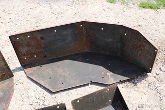 Zetor 7011 7211 7711 zadní blatníky kompletní Čssr výroba - 10