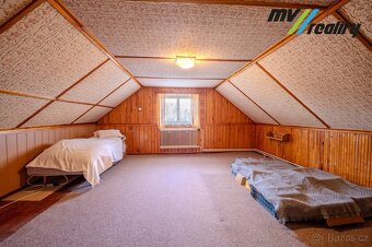 Březovice, prodej rodinného domu 5+1 na pozemku 2427m2. - 10