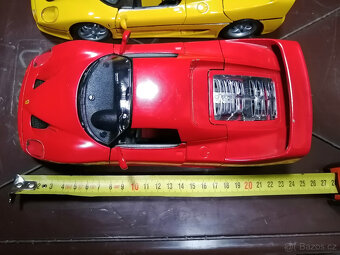 Bburago Ferrari F50, 1:18 červené - 10