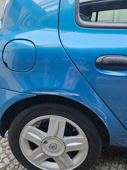 RENAULT CLIO 1.4 BENZÍN, STK DO 2027 + ZIMNÍ A LETNÍ PNEU - 10