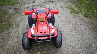 Dětská elektrická čtyřkolka Peg Pérego 12V - 10