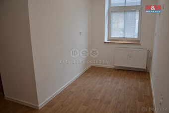 Prodej bytu 2+1, 56 m², Náchod, sídliště Plhov - 10