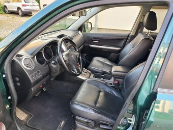 Suzuki Grand Vitara 2.0i AT 4x4 - 10