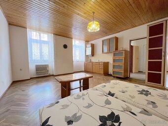 Pronájem prostorného bytu 2+1, 84 m2 - centru města - 10