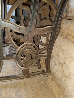 Singer šicí stroj na kůže - 10