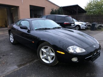JAGUAR XK8 4,0 209kw 11/2000 - 10